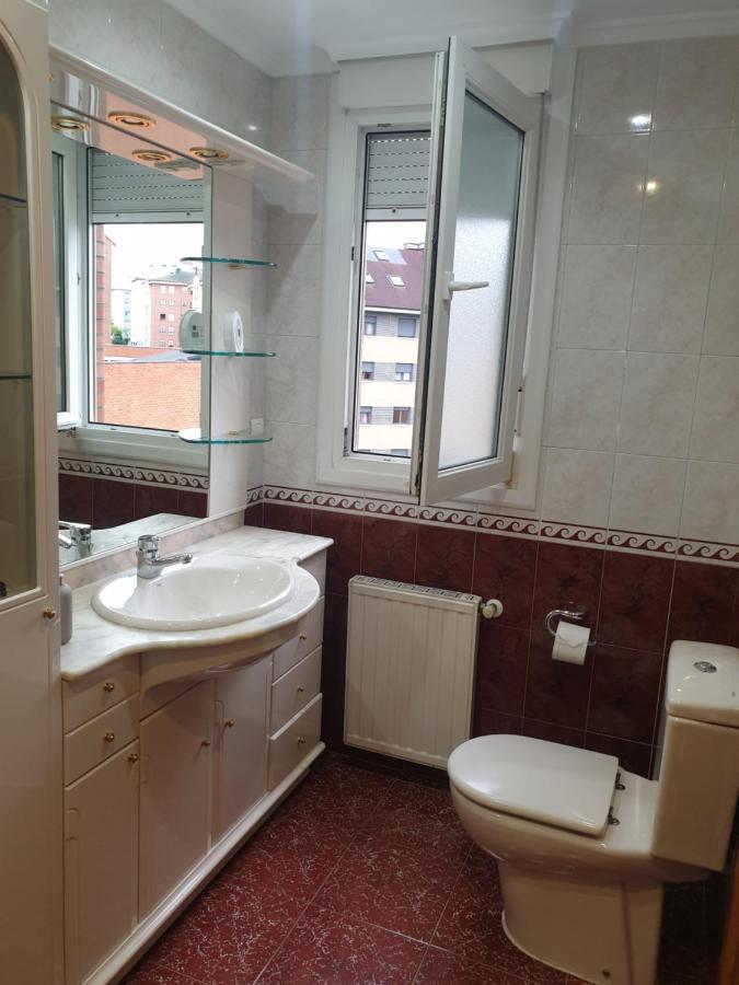 Alberto Astur Habitaciones Privadas Mas Cocina Compartida Oviedo Bagian luar foto
